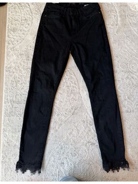 7 For All Mankind jen 7 Black Cropped Skinny Jeans with Lace Hem-6